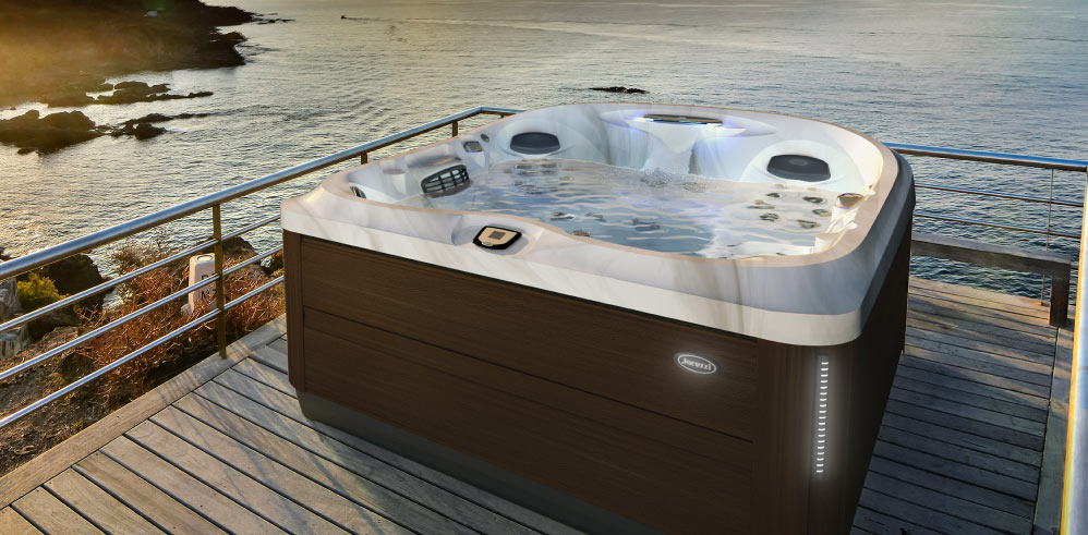 The 5 Best Lounger Hot Tubs Image