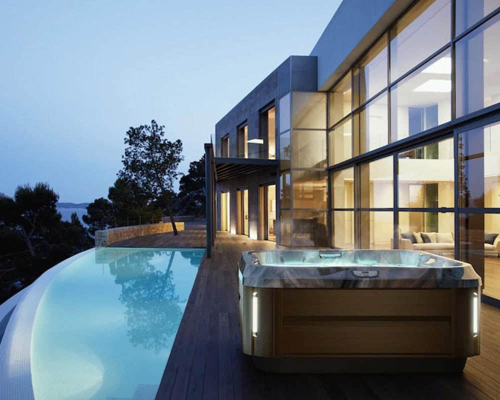 Hot Tub Buyer’s Guide