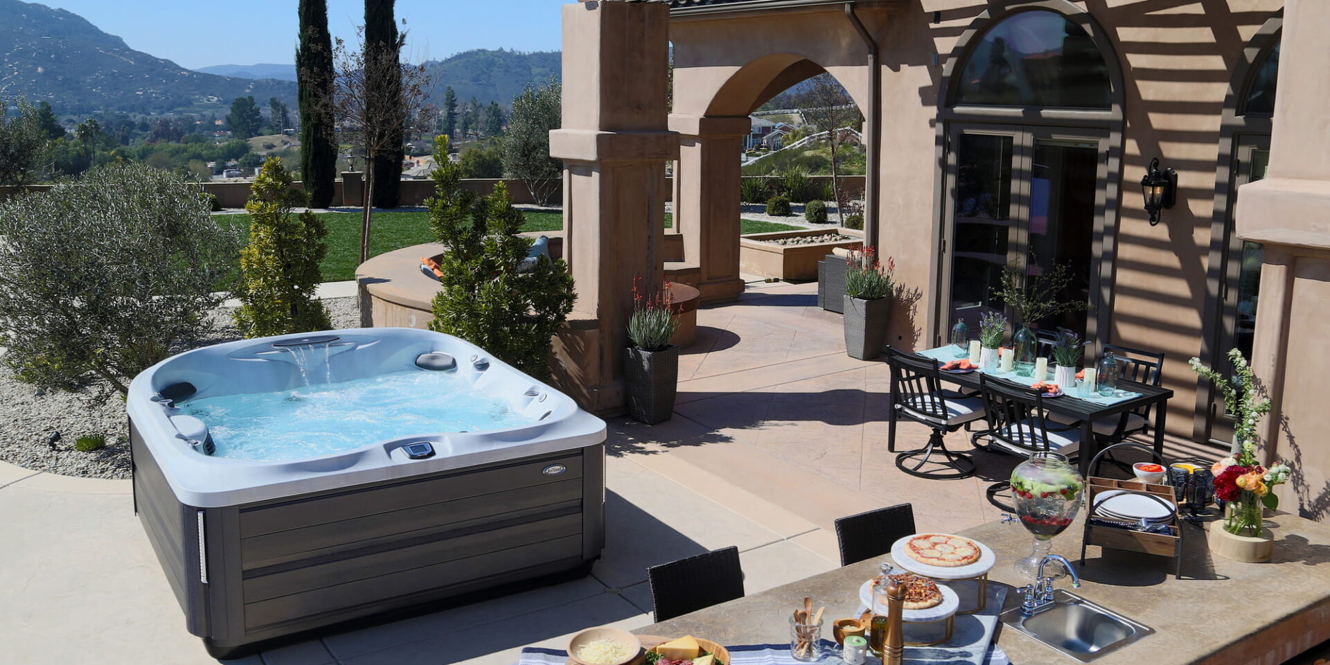 J 485 Hero WideAngle Left