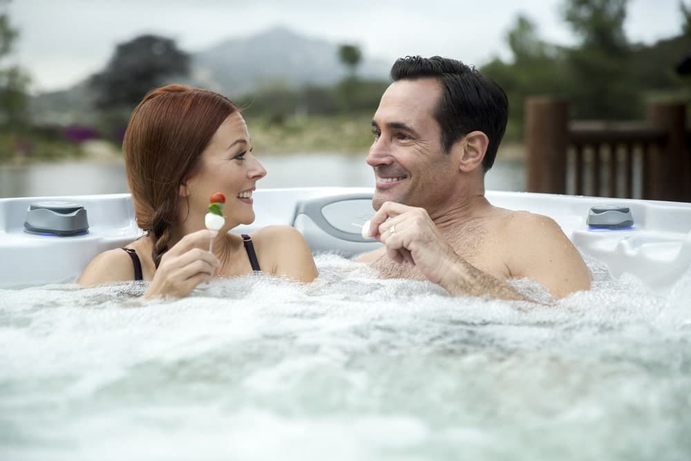 5 Benefits of Using a Hot Tub Regularly