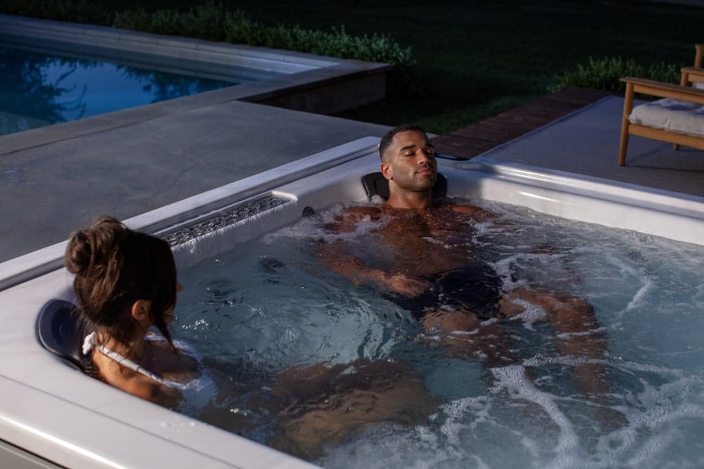 couple are relaxing in jacuzzi J-LX