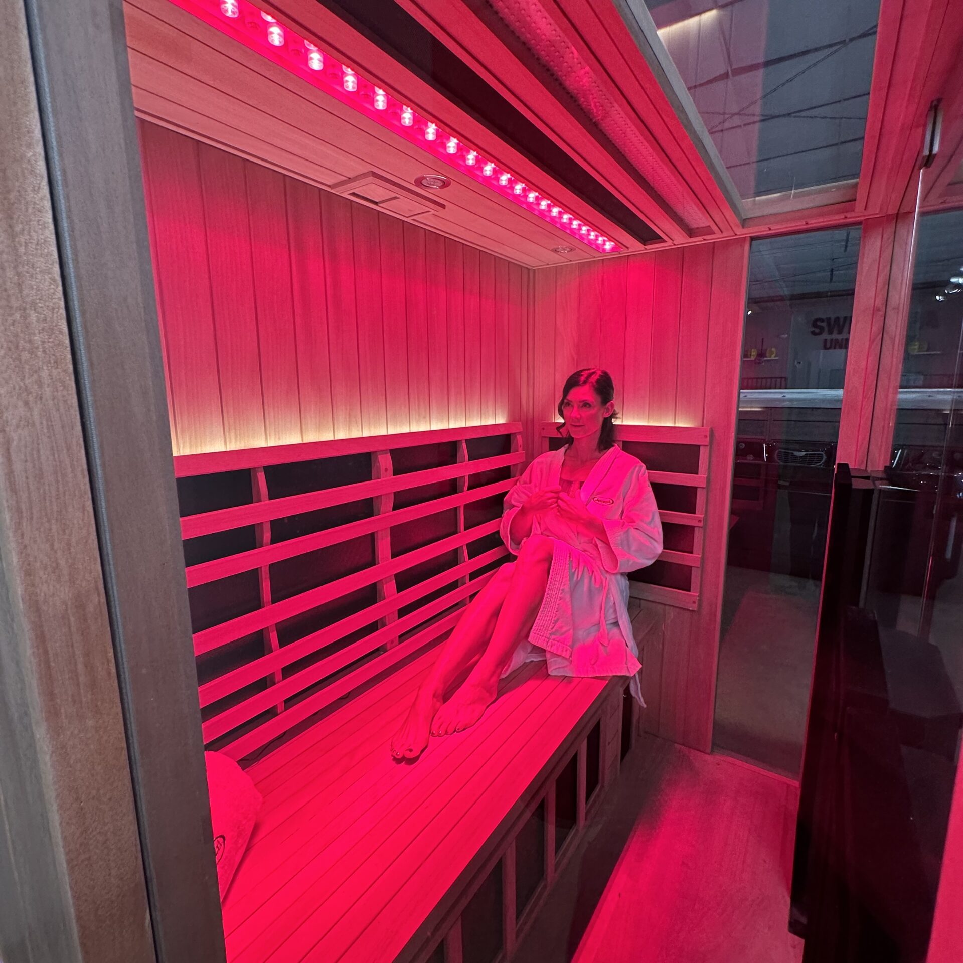 Traditional vs Infrared Saunas: How to Choose the Right Sauna
