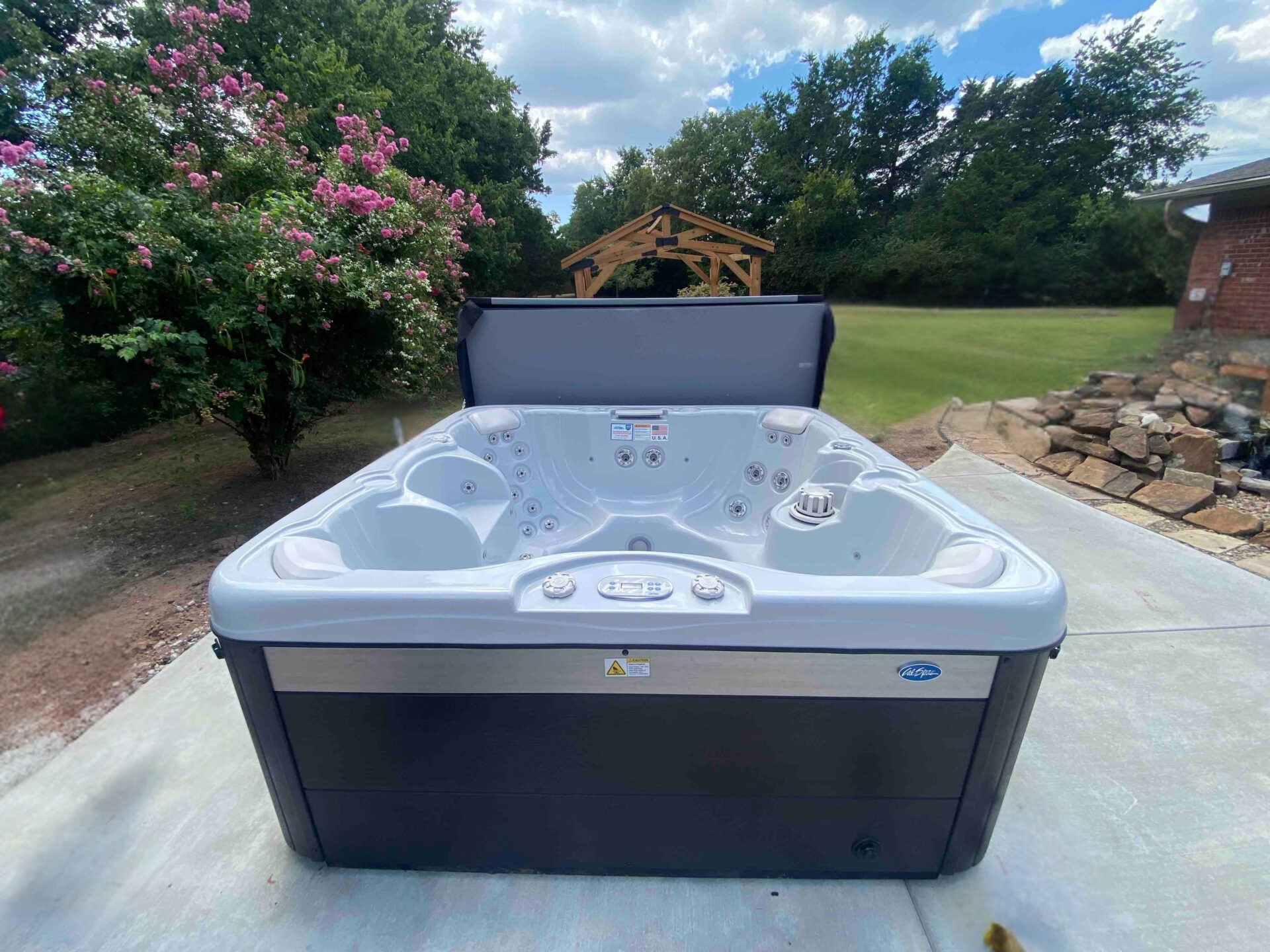 Ultimate Hot Tub Guide: How to Choose, Buy, and Own the Right Spa